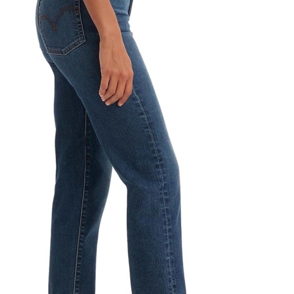 Levi’s Women’s Wedgie Straight Jeans - Picture 3 of 4